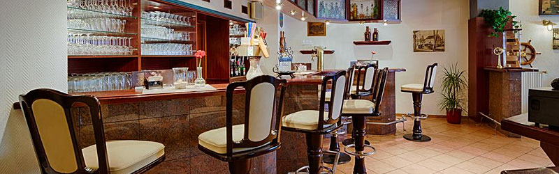 Maritime Hotelbar im Hotel Am Markt Maritime Hotelbar im Hotel Am Markt